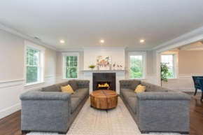 Ultra-Luxurious Home near Boston (Pet-Friendly)